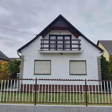 度假居 In 18415 鲍洛通费尼韦什
